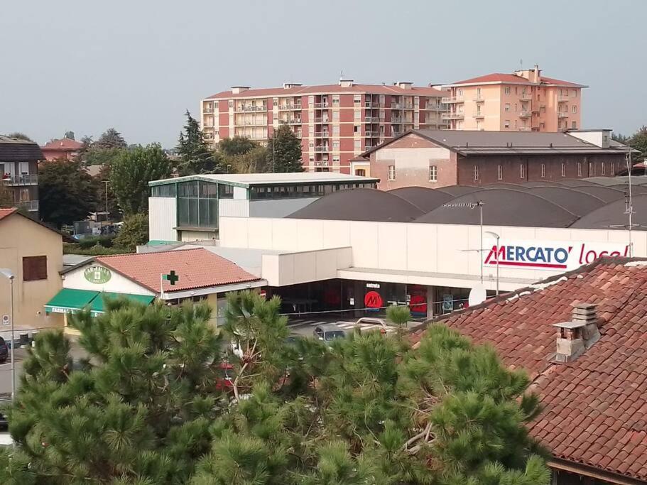 Comodo Bilocale A Brandizzo Exterior photo